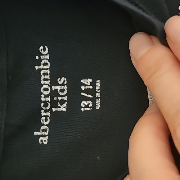 Abercrombie Kids Logo Sequin T-shirt - Picture 3 of 6